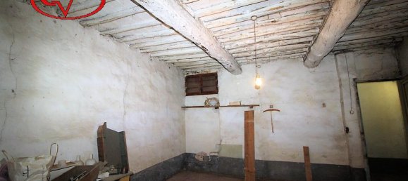 14-salle Appartement à Montevarchi, Italy No. 237708 34