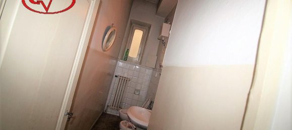14-salle Appartement à Montevarchi, Italy No. 237708 23