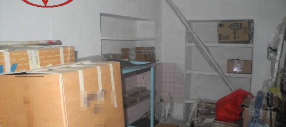 14-salle Appartement à Montevarchi, Italy No. 237708 11