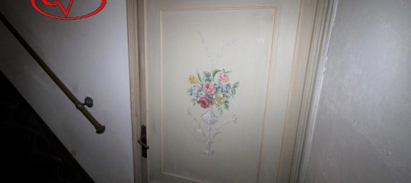 14-salle Appartement à Montevarchi, Italy No. 237708 31