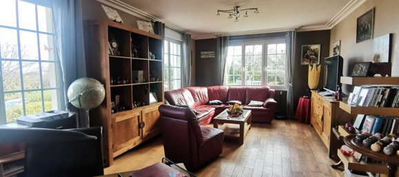 5 bedrooms House in Trelevern, France No. 200870 8