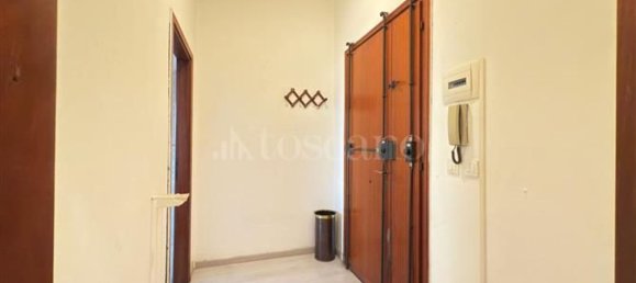 2 rooms Apartment in Scandicci, Italy No. 44512 3