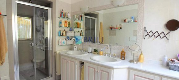 4 bedrooms Villa in Olbia, Italy No. 326964 25