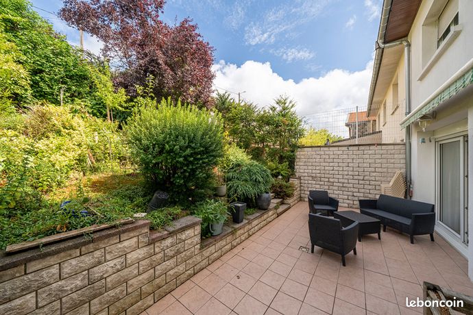 3 bedrooms House in Champigneulles, France No. 310798