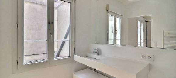 1 bedroom Apartment in Paris, France No. 183479 9