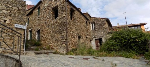 11 rooms House in Villanova d'Albenga, Italy No. 232643 9