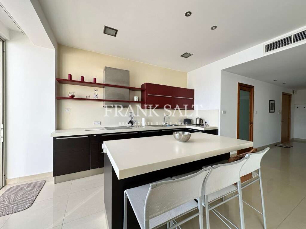 Apartamento de 3 dormitorios en Sliema, Malta No. 3312