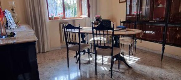 5 rooms Apartment in Taranto, Italy No. 172351 15