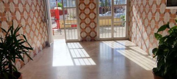 5 rooms Apartment in Taranto, Italy No. 172351 4