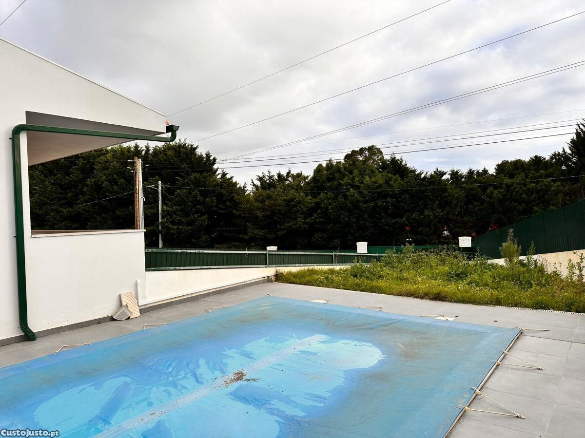 4 bedrooms House in Tavarede, Portugal No. 91053