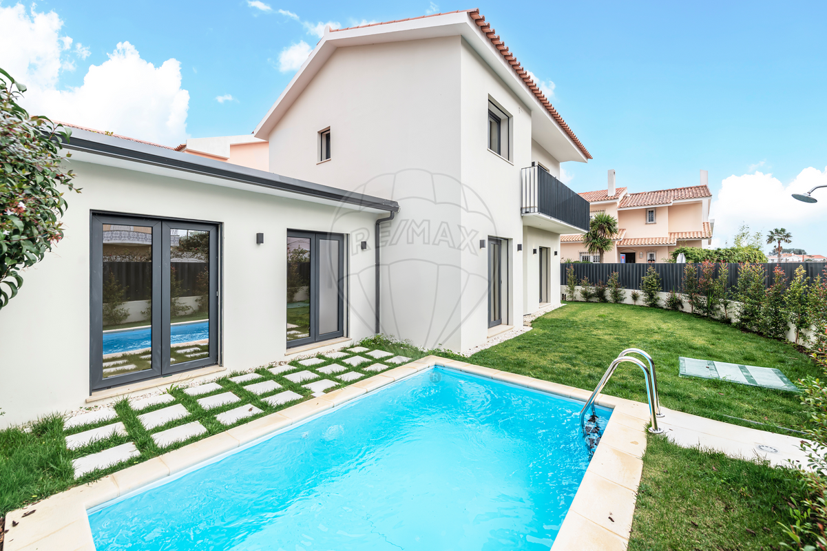 4 غرف نوم منزل في Cascais, Portugal رقم 159040