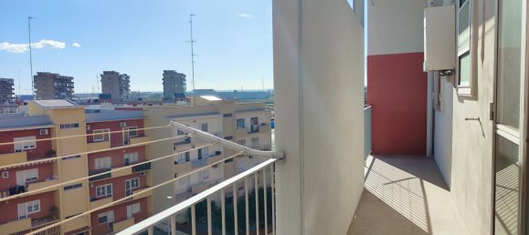 Apartamento de 3 habitaciónes en Bari, Italy No. 29082 15
