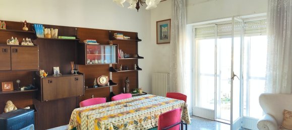 Apartamento de 3 habitaciónes en Bari, Italy No. 29082 4