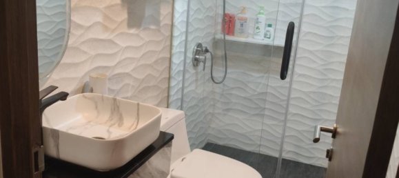 Кондоминиум  с 2 спальнями в Ваттхана, Таиланд № 64175 3