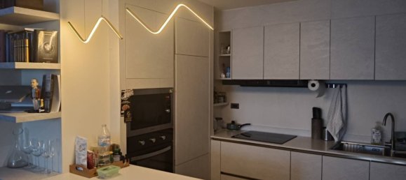 Кондоминиум  с 2 спальнями в Ваттхана, Таиланд № 64175 9