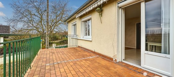 2 bedrooms Villa in Auxerre, France No. 258347 3