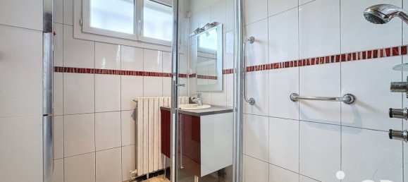 2 bedrooms Villa in Auxerre, France No. 258347 12