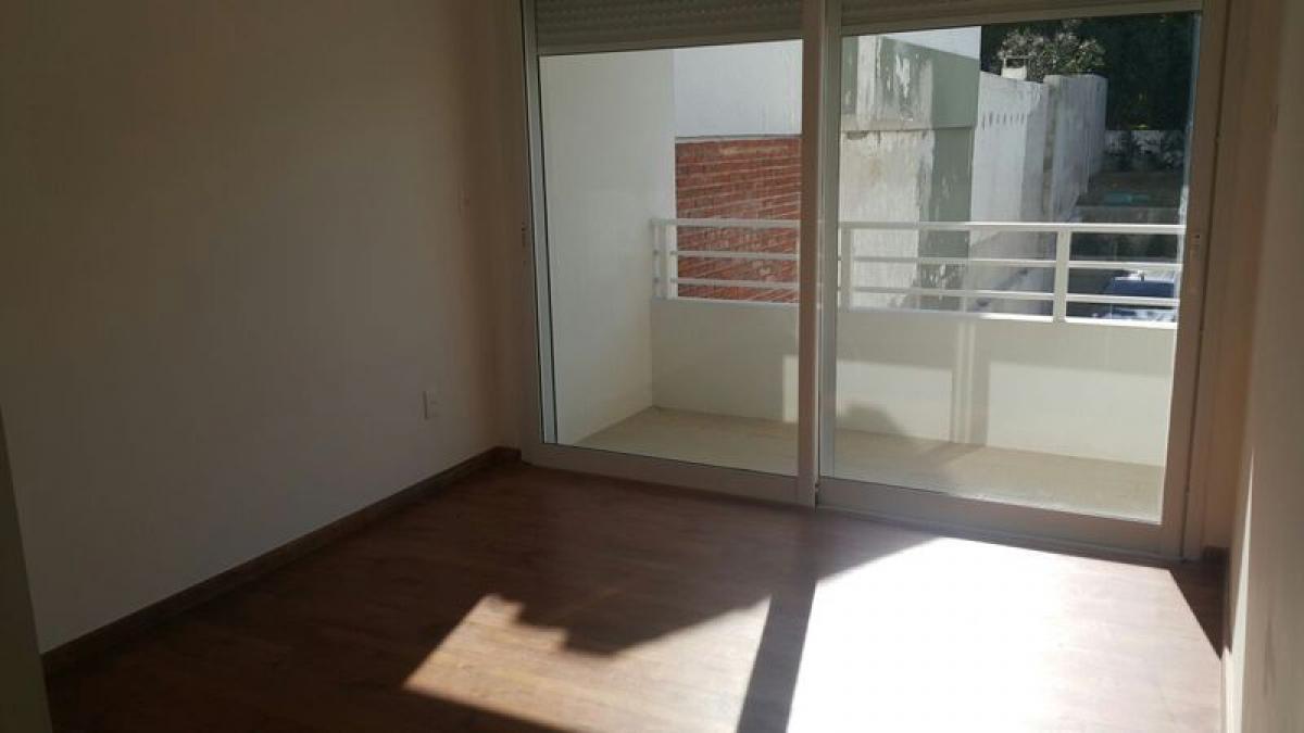2 bedrooms Apartment in Montevideo, Uruguay No. 10518