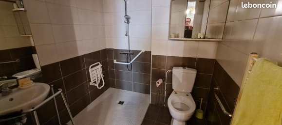 3 bedrooms House in Riom, France No. 265291 9