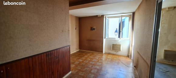 3 bedrooms House in Riom, France No. 265291 4