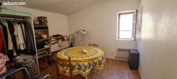 3 bedrooms House in Riom, France No. 265291 6