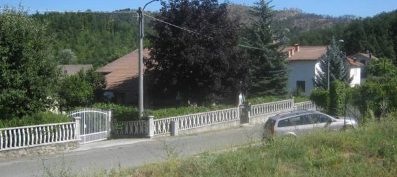 3 bedrooms Villa in Casaleggio Boiro, Italy No. 254100 6