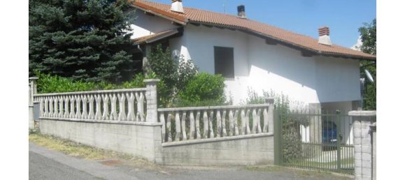 3 bedrooms Villa in Casaleggio Boiro, Italy No. 254100 3