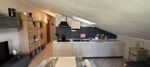 2 rooms Penthouse in Turin, Italy No. 276025 6