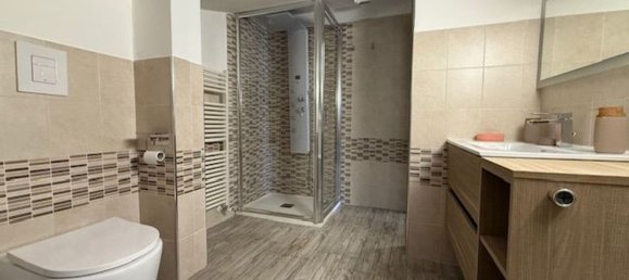 2 rooms Penthouse in Turin, Italy No. 276025 15