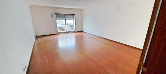 4 bedrooms Apartment in Barreiro, Portugal No. 92237 5