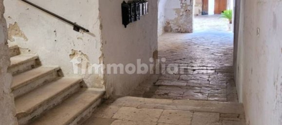 Коммерческая недвижимость 125м² в Манфредония, Италия № 307535 2