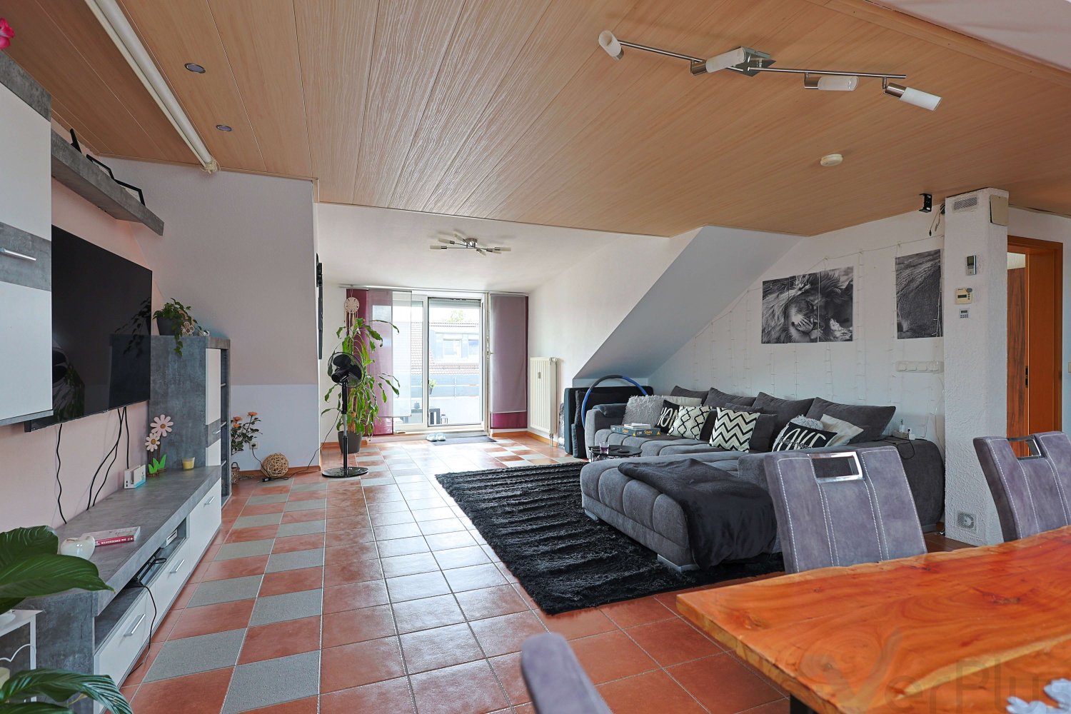 Квартира с 2 спальнями в Айхах-Фридберг, Германия № 154801