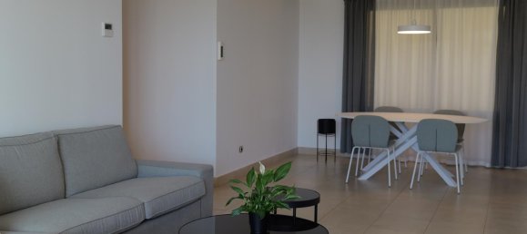 Apartamento de 2 dormitorios en Marbella, Spain No. 139522 5