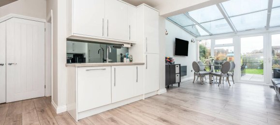 4 bedrooms House in Dartford, United Kingdom No. 10527 2