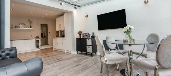 4 bedrooms House in Dartford, United Kingdom No. 10527 6