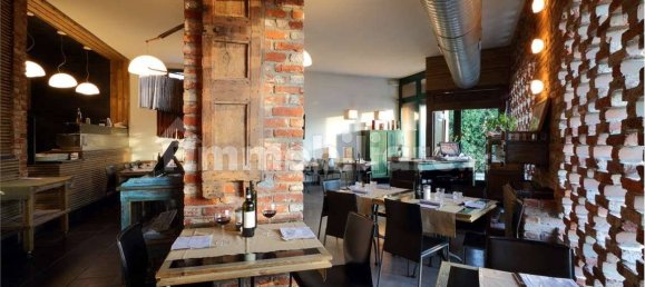 Коммерческая недвижимость с 5 комнатами в Марьяно Коменсе, Италия № 312652 6