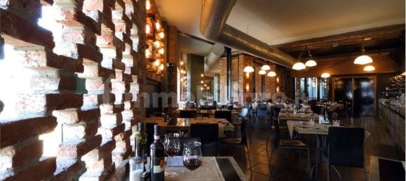 Коммерческая недвижимость с 5 комнатами в Марьяно Коменсе, Италия № 312652 27