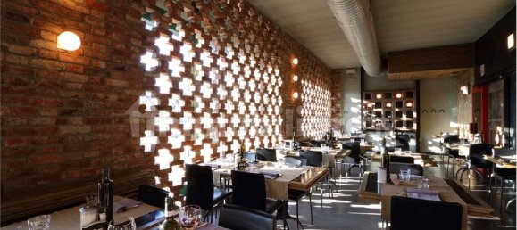 Коммерческая недвижимость с 5 комнатами в Марьяно Коменсе, Италия № 312652 33