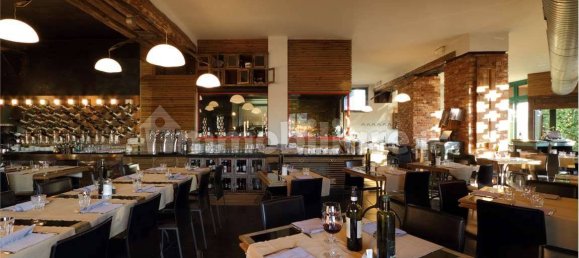 Коммерческая недвижимость с 5 комнатами в Марьяно Коменсе, Италия № 312652 39