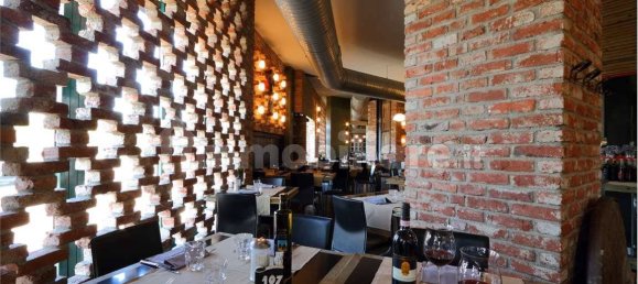 Коммерческая недвижимость с 5 комнатами в Марьяно Коменсе, Италия № 312652 26