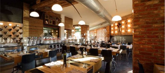 Коммерческая недвижимость с 5 комнатами в Марьяно Коменсе, Италия № 312652 38