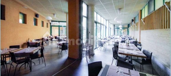 Коммерческая недвижимость с 5 комнатами в Марьяно Коменсе, Италия № 312652 18