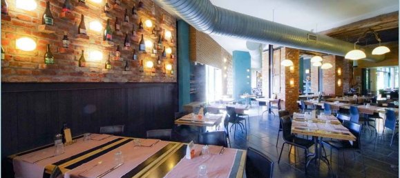 Коммерческая недвижимость с 5 комнатами в Марьяно Коменсе, Италия № 312652 14