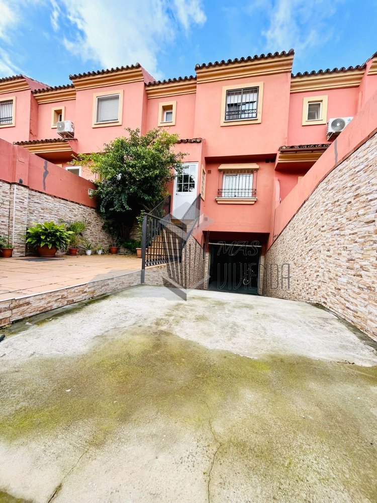 Casa de 3 dormitorios en Cádiz, Spain No. 157722