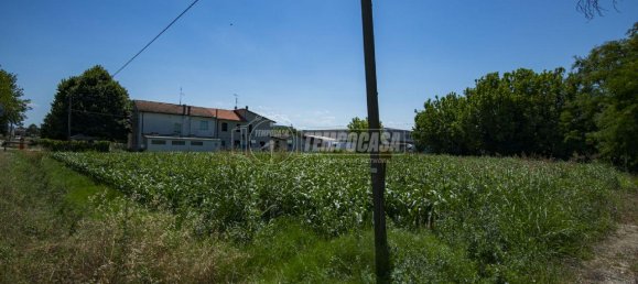 Дом с 3 комнатами в Чезена, Италия № 128436 7