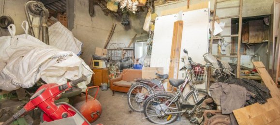 Дом с 3 комнатами в Чезена, Италия № 128436 36