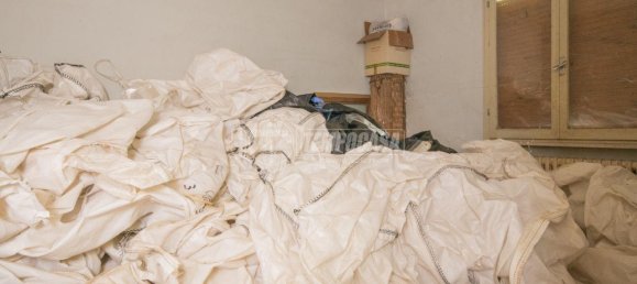 Дом с 3 комнатами в Чезена, Италия № 128436 32