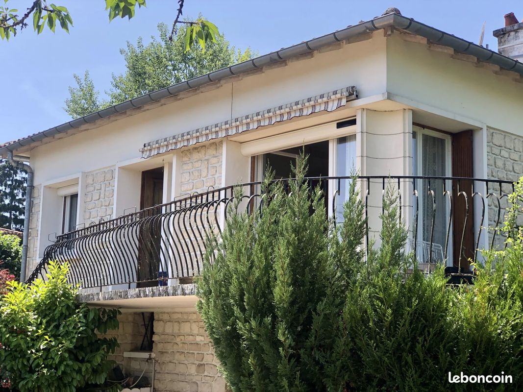 Castelos T2 em Vienne, France N.º 335605