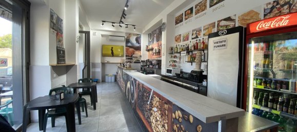 2 rooms Commercial property in Catania, Italy No. 43245 3