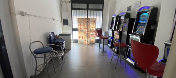 2 rooms Commercial property in Catania, Italy No. 43245 9